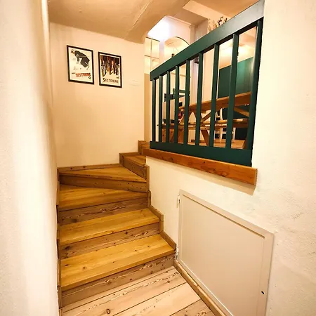 Apartment Hostdomus - Modern Loft *